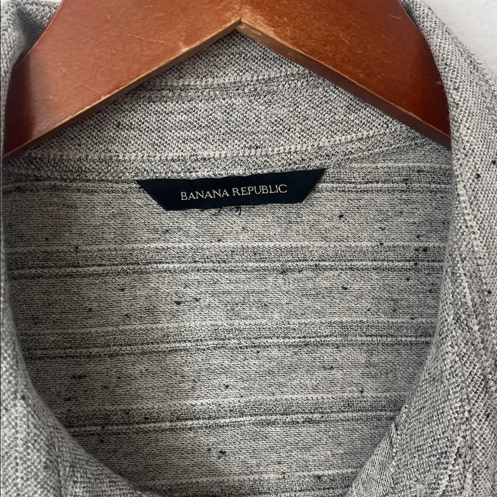 BANANA REPUBLIC Gray Short Sleeve Polo Shirt